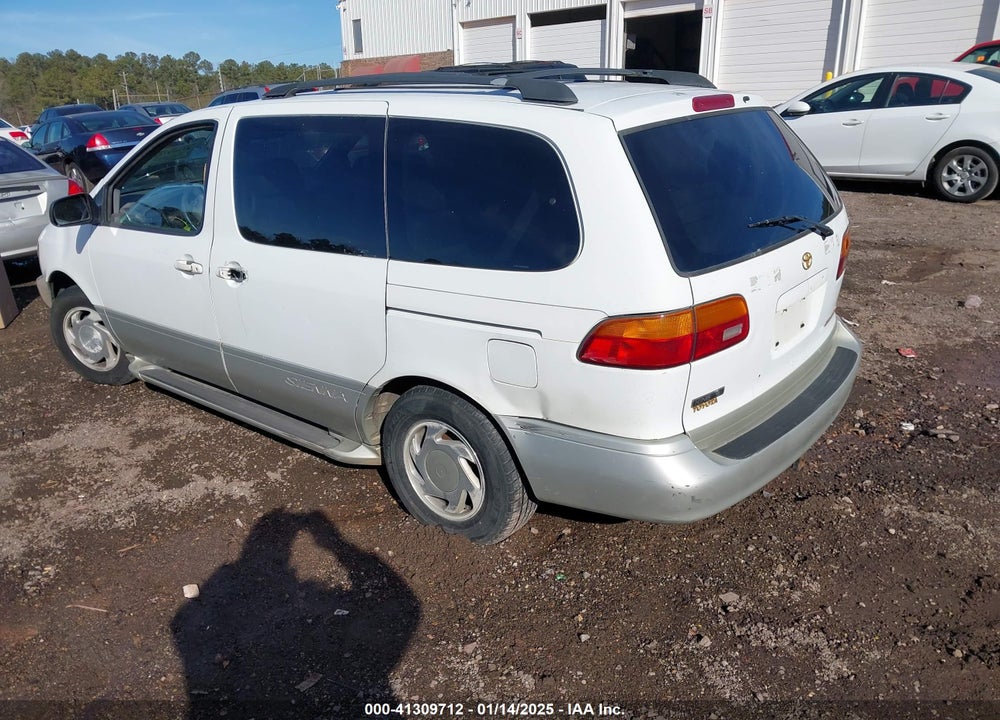 1999 TOYOTA SIENNA XLE VIN: 4T3ZF13C5XU161001