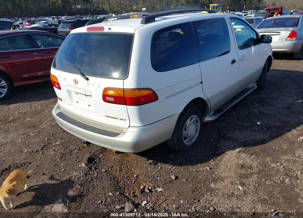 1999 TOYOTA SIENNA XLE VIN: 4T3ZF13C5XU161001
