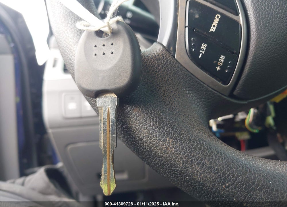 2013 HYUNDAI ELANTRA VIN: 5NPDH4AE3DH370573