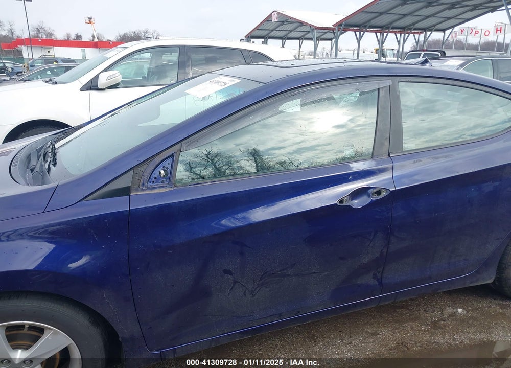 2013 HYUNDAI ELANTRA VIN: 5NPDH4AE3DH370573