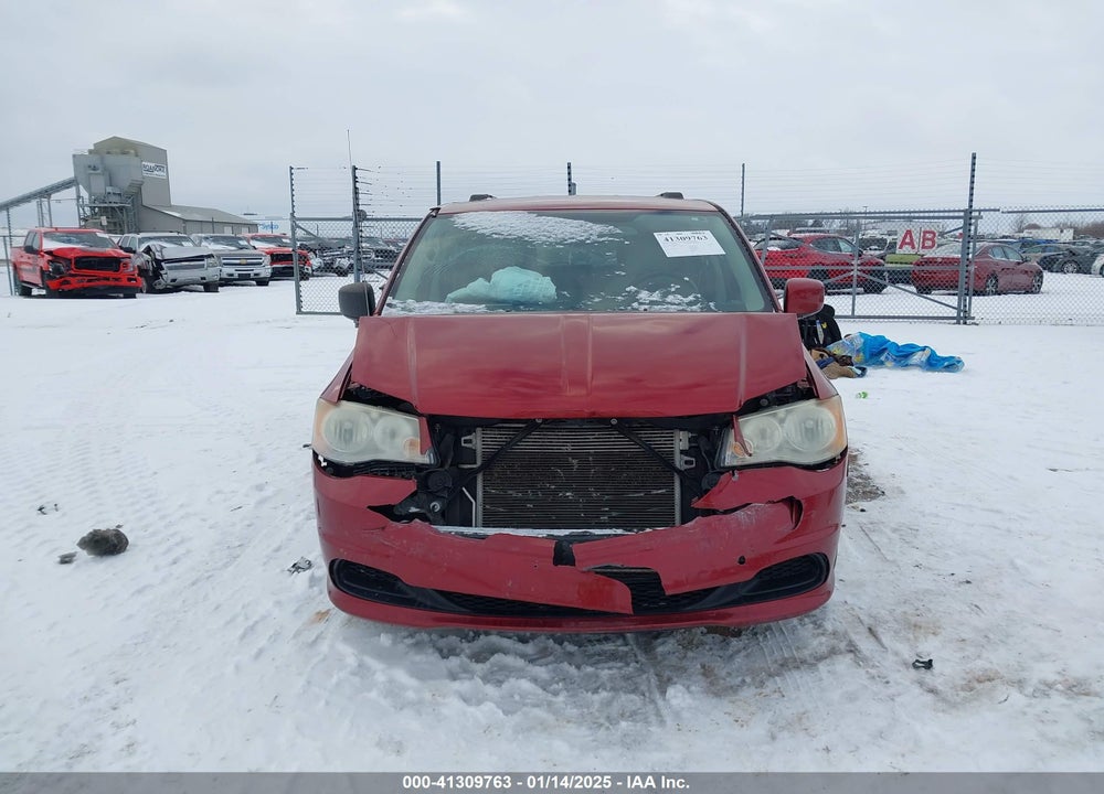 2011 DODGE GRAND CARAVAN VIN: 2D4RN3DG8BR621516