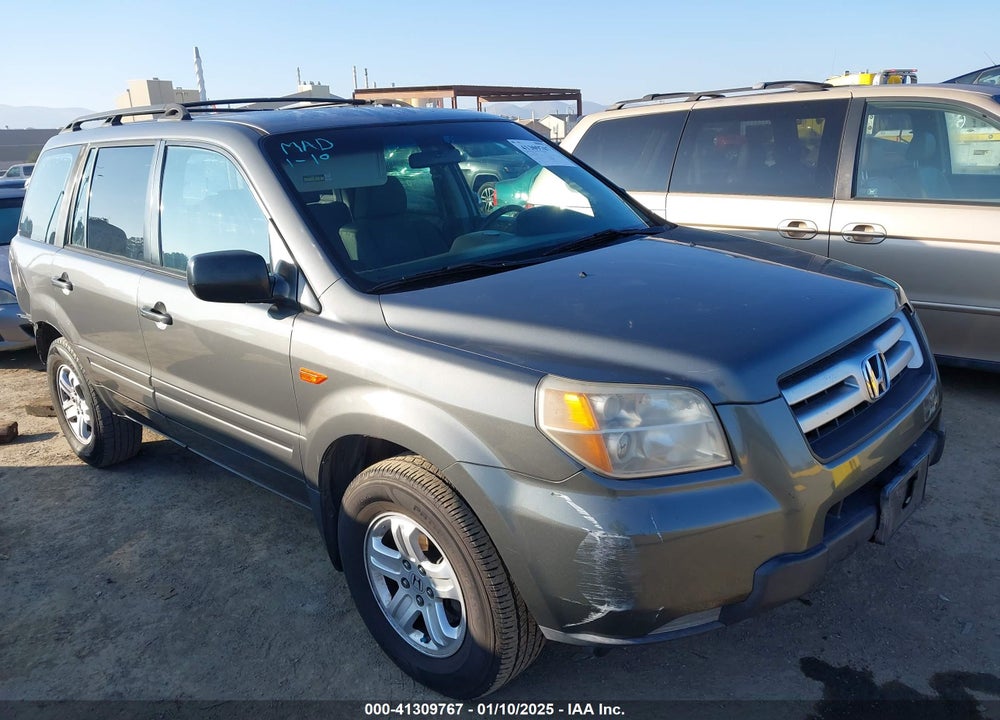 2007 HONDA PILOT LX VIN: 5FNYF28187B006893