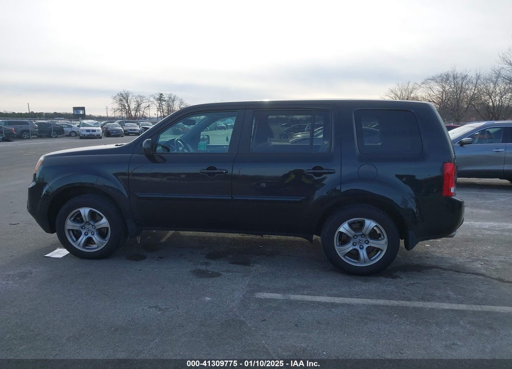 2013 HONDA PILOT VIN: 5FNYF4H57DB011514