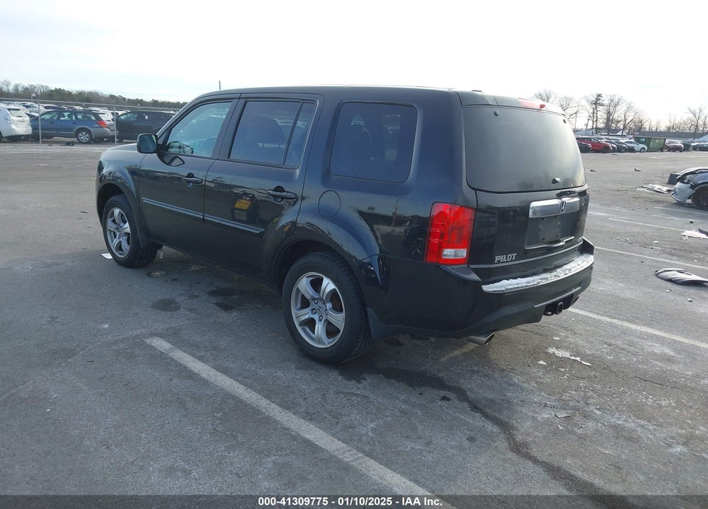 2013 HONDA PILOT VIN: 5FNYF4H57DB011514