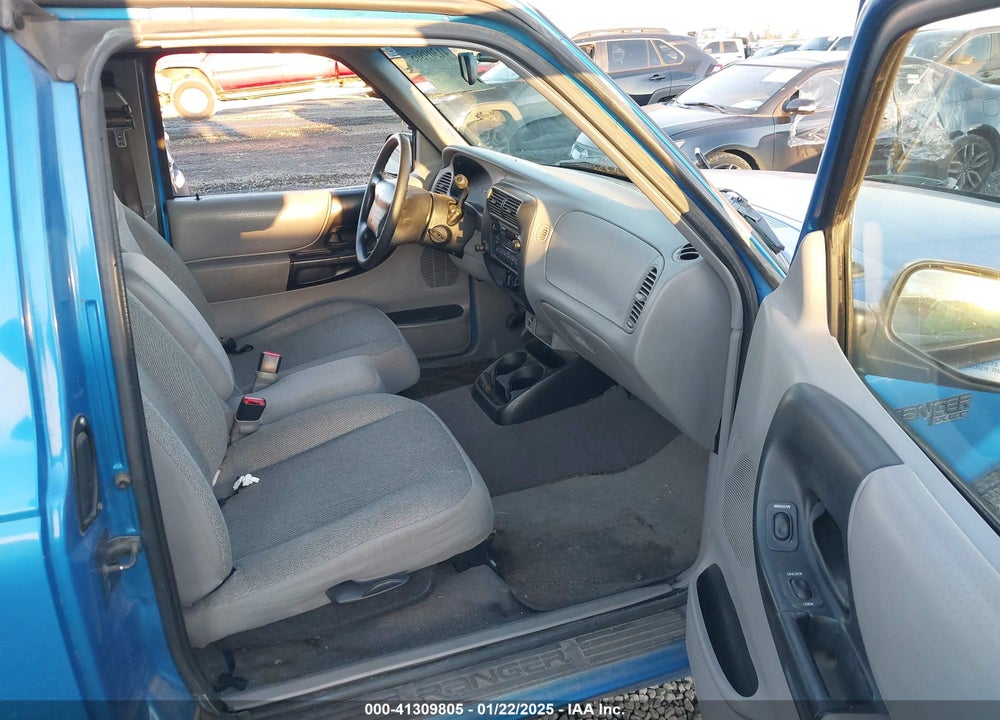 2000 FORD RANGER VIN: 1FTYR14V8YPA87427