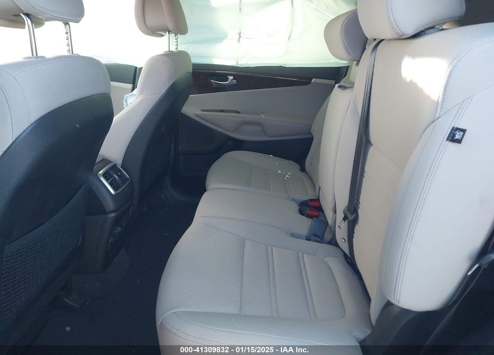 2016 KIA SORENTO VIN: 5XYPGDA35GG091863