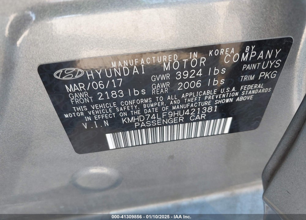 2017 HYUNDAI ELANTRA VIN: KMHD74LF9HU421381