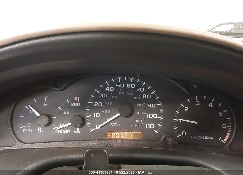 2002 CHEVROLET CAVALIER LS VIN: 1G1JF524427178416