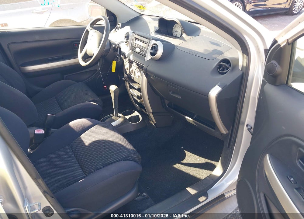 2004 SCION XA VIN: JTKKT624040077811