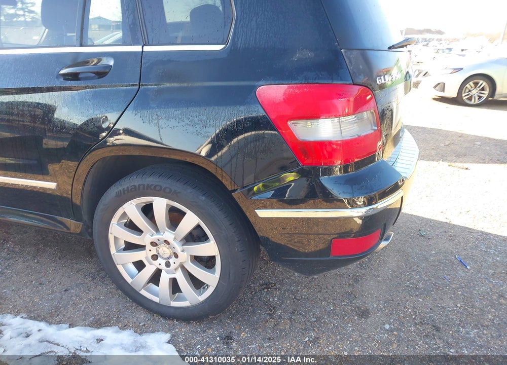 2011 MERCEDES-BENZ GLK-CLASS VIN: WDCGG8HB1BF660766
