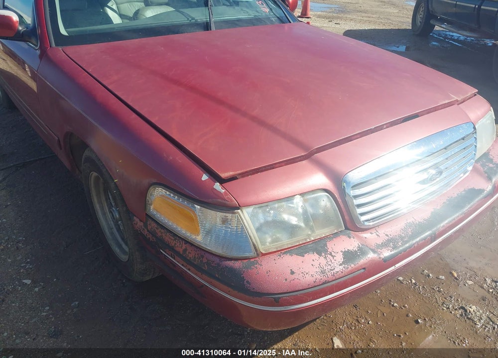 2001 FORD CROWN VICTORIA LX VIN: 2FAFP74W11X206742