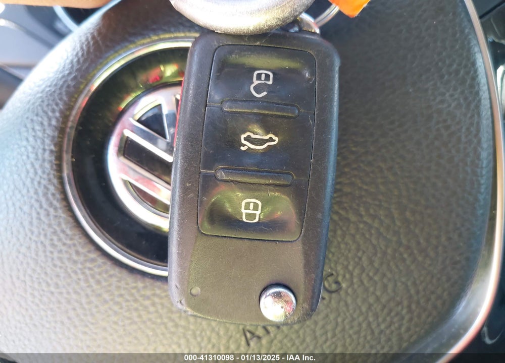 2015 VOLKSWAGEN JETTA 2.0L S VIN: 3VW2K7AJ1FM324726