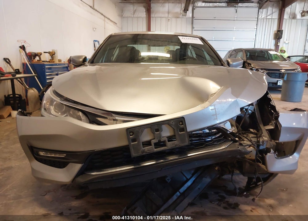 2017 HONDA ACCORD VIN: 1HGCR2F59HA030879