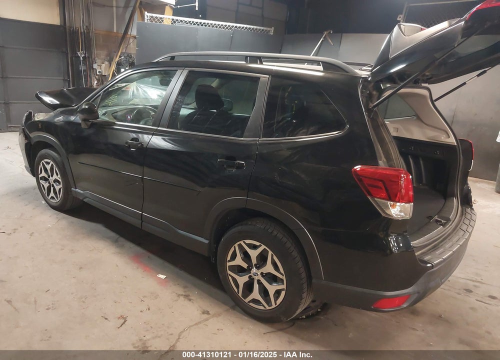 2019 SUBARU FORESTER PREMIUM VIN: JF2SKAEC8KH545297