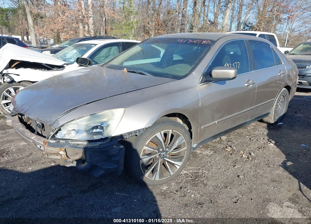 2004 HONDA ACCORD 2.4 LX VIN: 1HGCM56354A092577