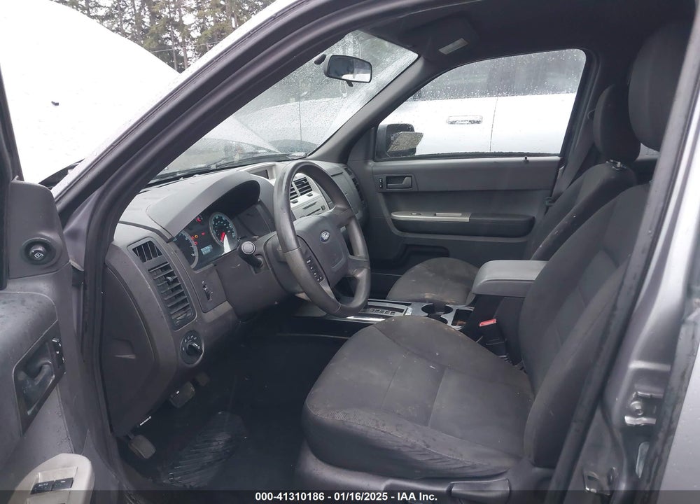 2008 FORD ESCAPE VIN: 1FMCU93148KD40158