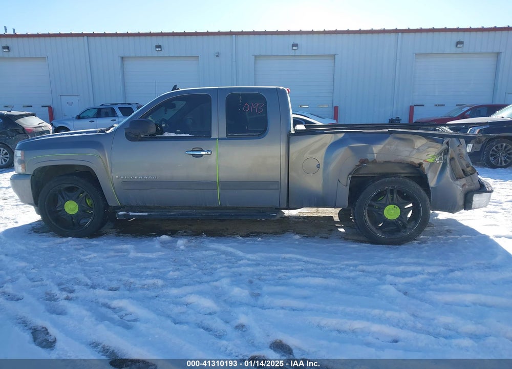 2007 CHEVROLET SILVERADO 1500 VIN: 1GCEK19007Z502196