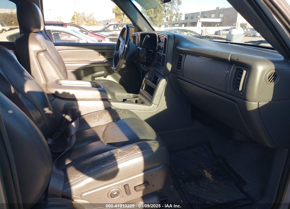 2004 CHEVROLET AVALANCHE VIN: 3GNEK12T54G332540