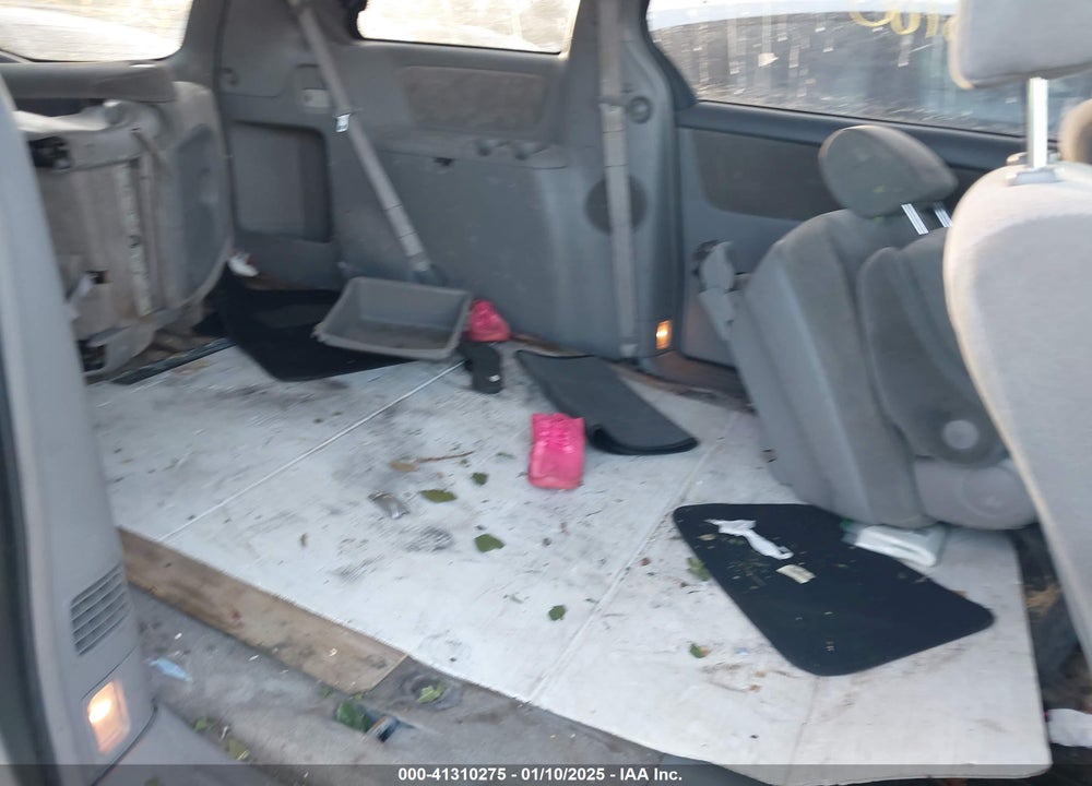 2008 TOYOTA SIENNA VIN: 5TDZK23C08S180186