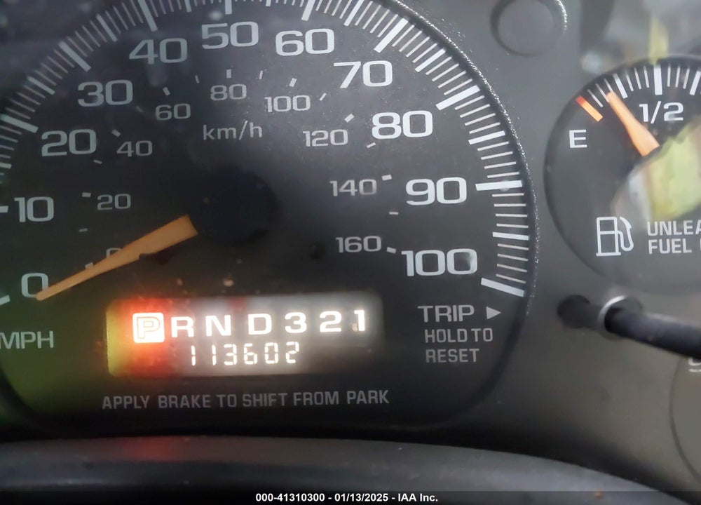 2002 CHEVROLET EXPRESS CARGO VAN VIN: 1GCHG39R621165355