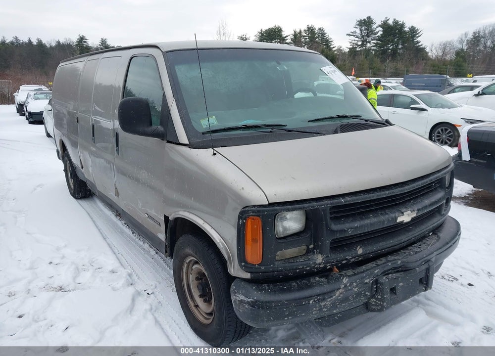 2002 CHEVROLET EXPRESS CARGO VAN VIN: 1GCHG39R621165355