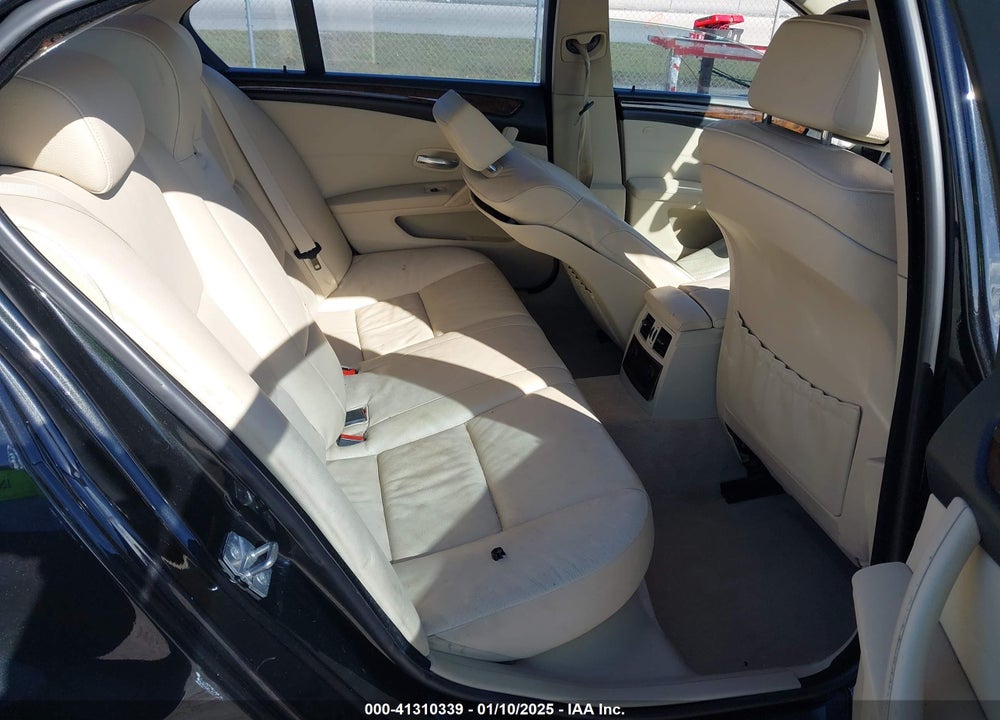 2010 BMW 5 SERIES VIN: WBANU5C51AC460229