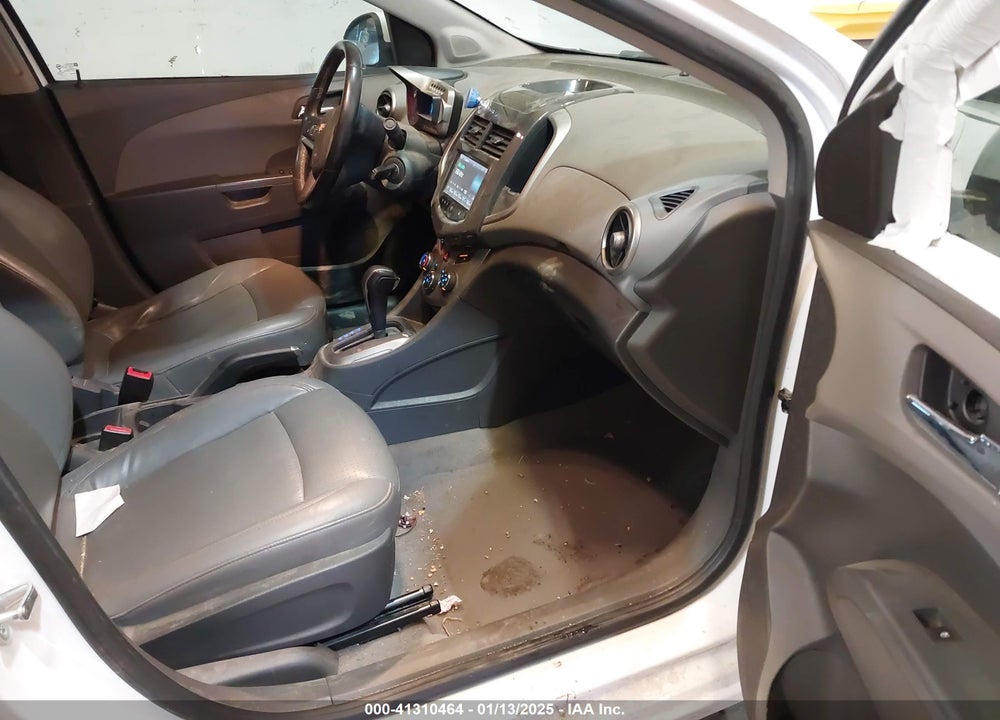 2015 CHEVROLET SONIC VIN: 1G1JE5SB7F4121961