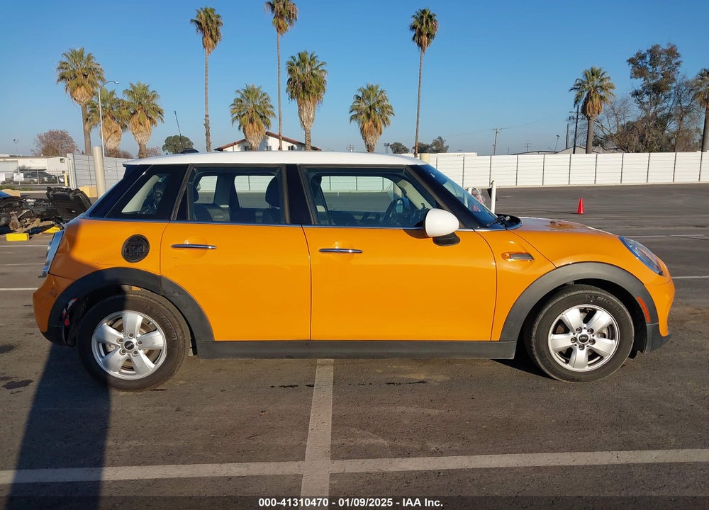 2017 MINI HARDTOP COOPER VIN: WMWXU1C58H2E17690