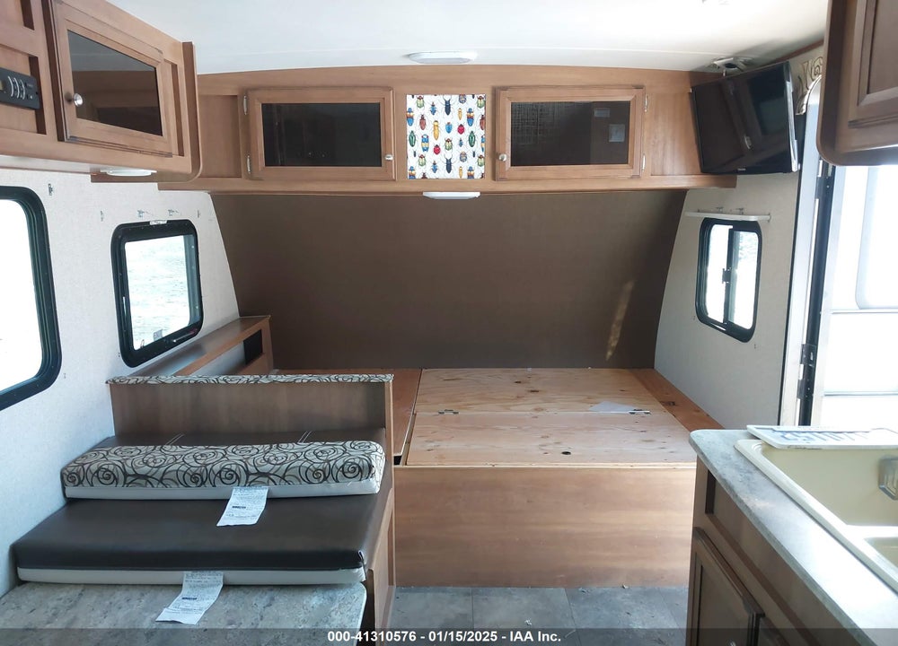 2017 COACHMEN APEX VIN: 5ZT2CXHC8HA010304