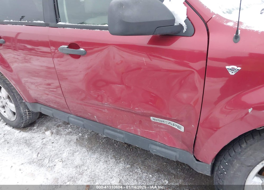 2008 FORD ESCAPE XLT VIN: 1FMCU93168KC40627