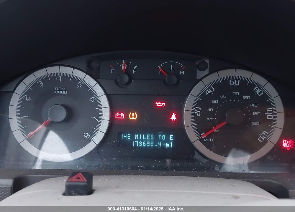 2008 FORD ESCAPE XLT VIN: 1FMCU93168KC40627