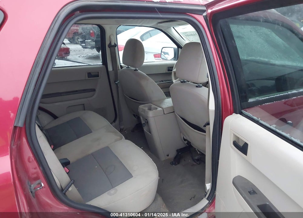 2008 FORD ESCAPE XLT VIN: 1FMCU93168KC40627