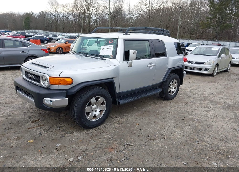 2007 TOYOTA FJ CRUISER VIN: JTEBU11F570033734