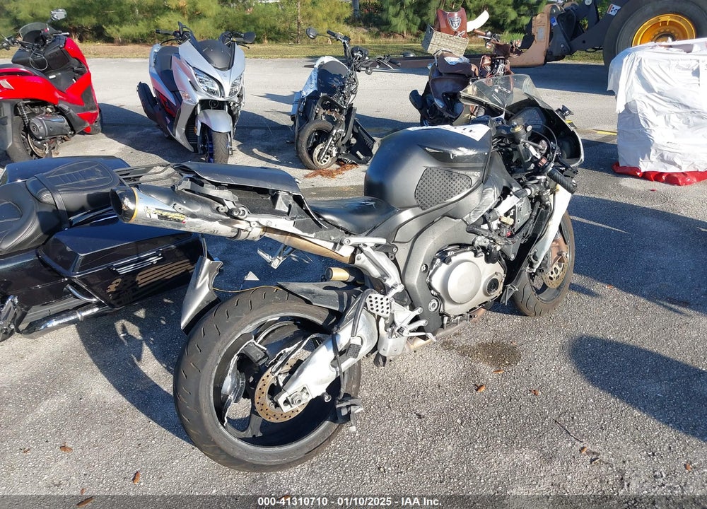 2005 HONDA CBR1000 RR VIN: JH2SC57035M100099