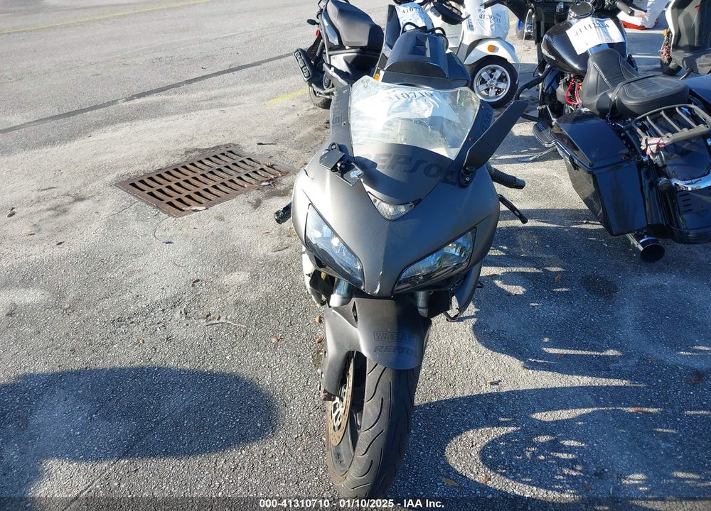 2005 HONDA CBR1000 RR VIN: JH2SC57035M100099