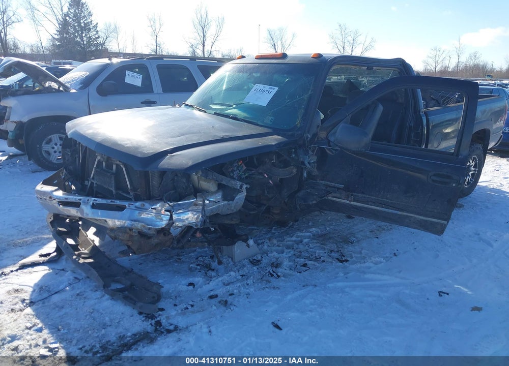 2003 CHEVROLET SILVERADO 2500HD VIN: 1GCHK29U33E319625