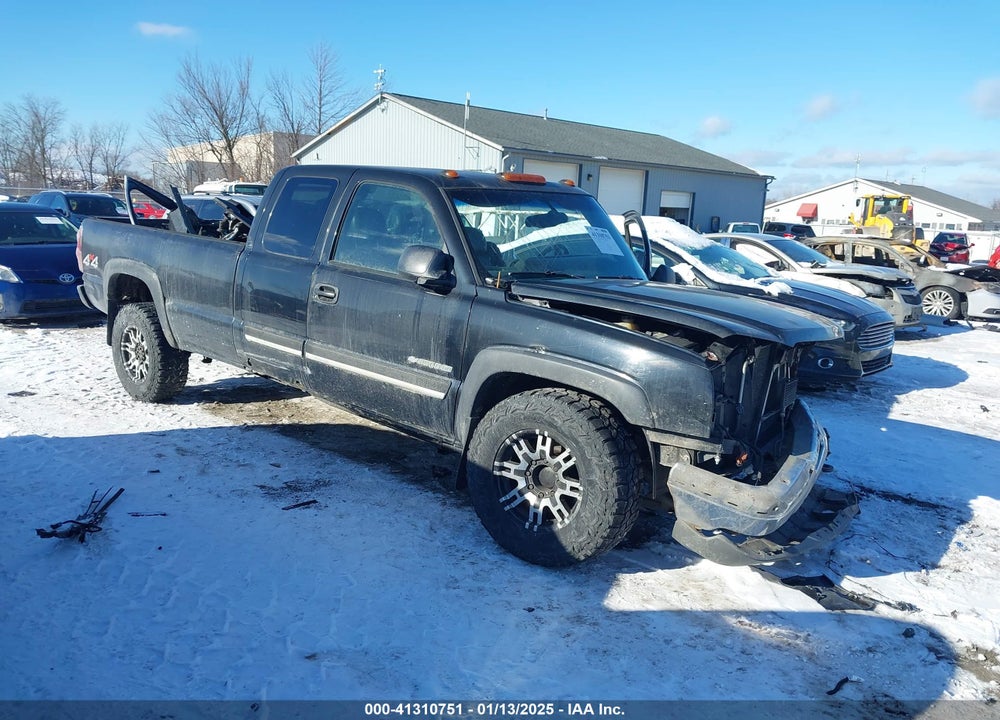 2003 CHEVROLET SILVERADO 2500HD VIN: 1GCHK29U33E319625