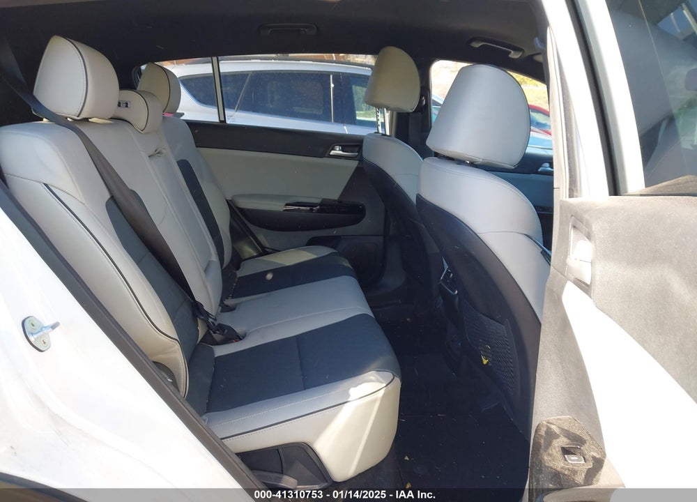 2018 KIA SPORTAGE VIN: KNDPNCAC2J7408972