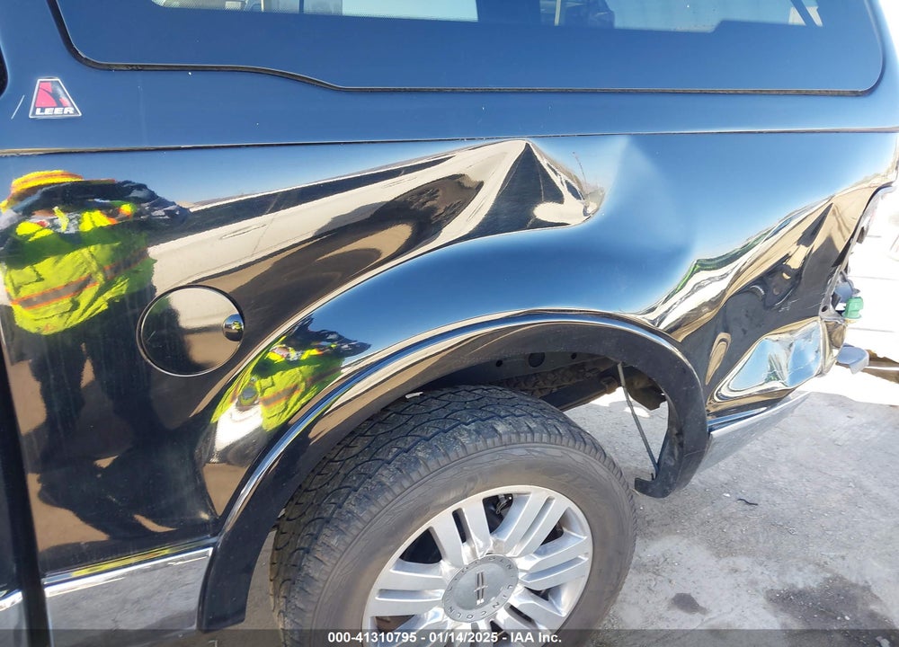 2006 LINCOLN MARK LT VIN: 5LTPW18586FJ21395