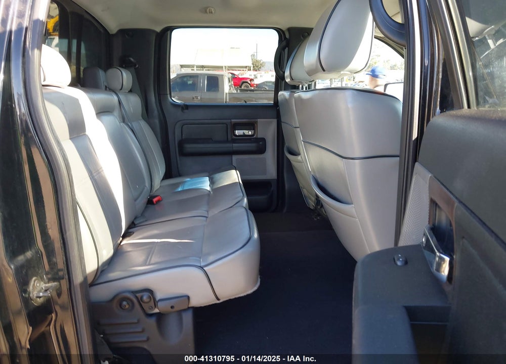 2006 LINCOLN MARK LT VIN: 5LTPW18586FJ21395