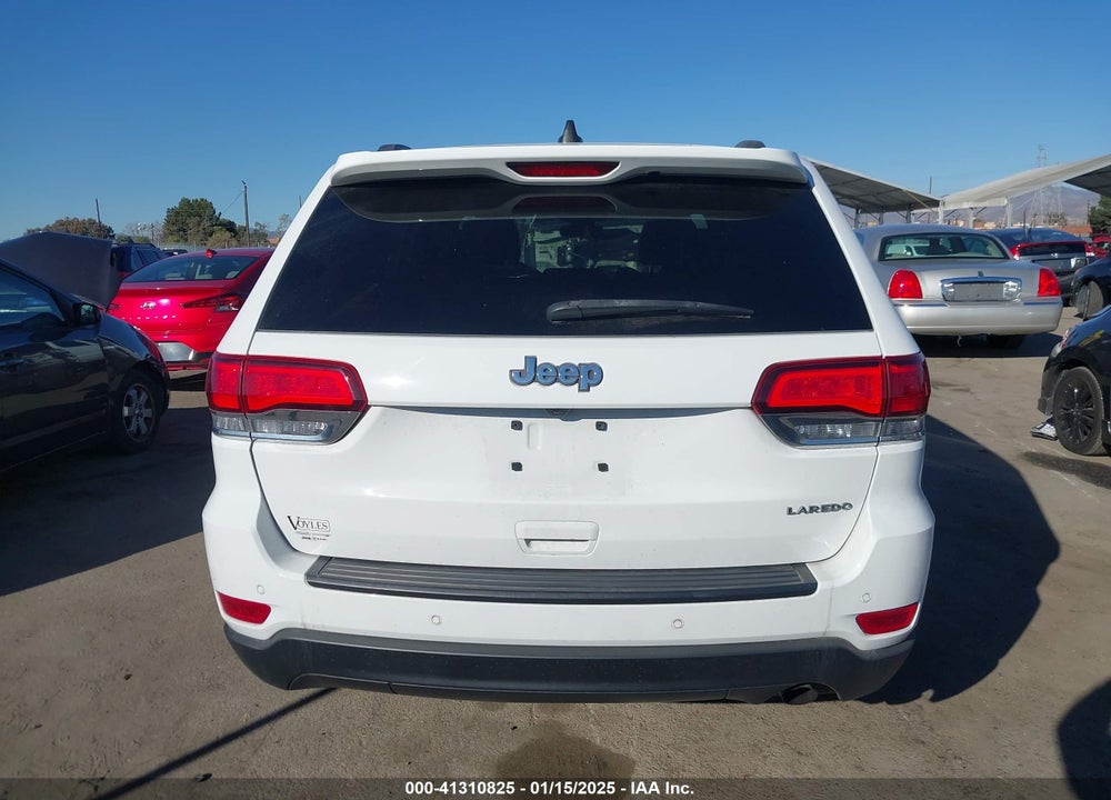2020 JEEP GRAND CHEROKEE VIN: 1C4RJEAG0LC305711