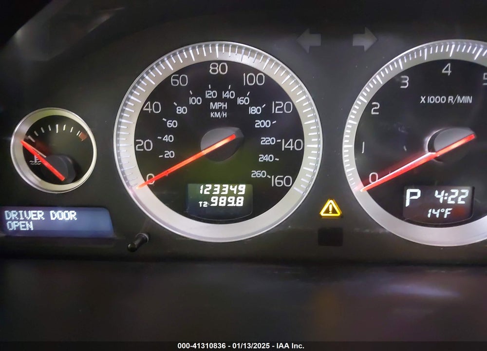 2014 VOLVO XC90 3.2 VIN: YV4952CZ2E1691190