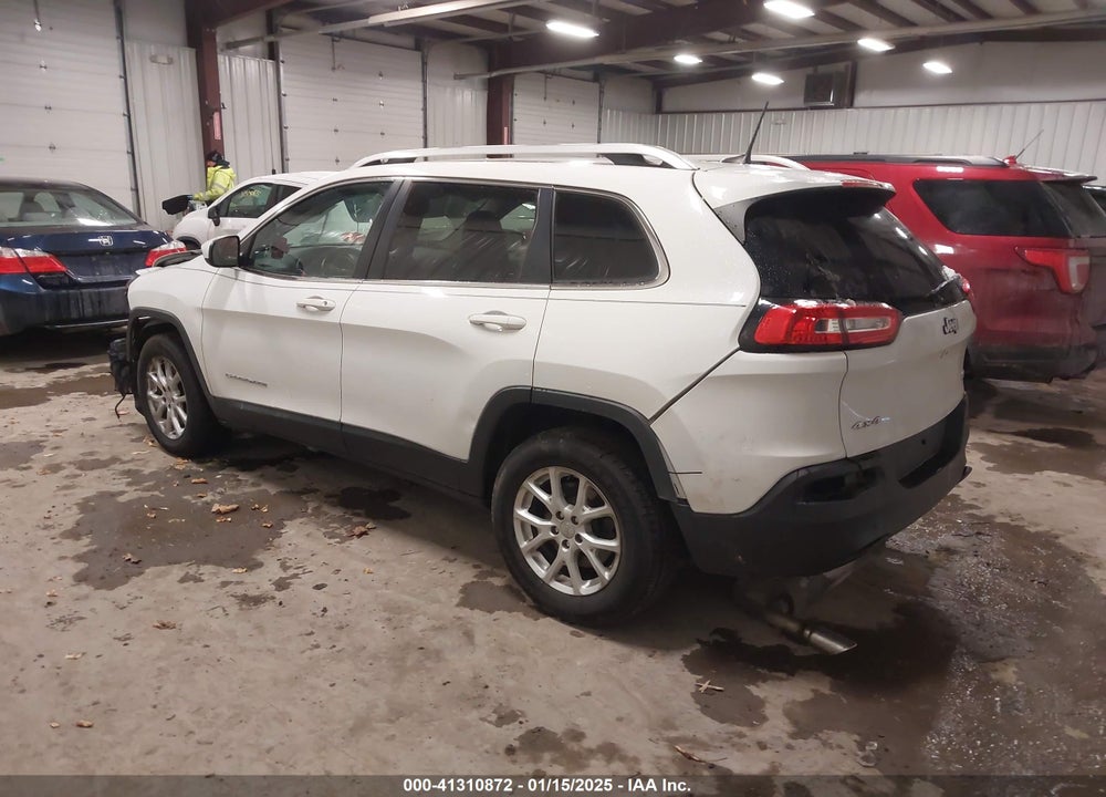 2016 JEEP CHEROKEE VIN: 1C4PJMCB1GW119621