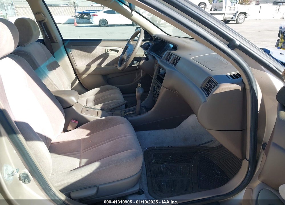 1999 TOYOTA CAMRY VIN: 4T1BG22K1XU906476