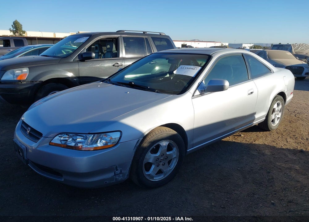 2000 HONDA ACCORD 3.0 EX VIN: 1HGCG2252YA001686