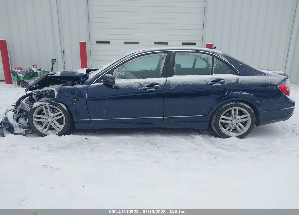 2013 MERCEDES-BENZ C VIN: WDDGF8AB3DR262761