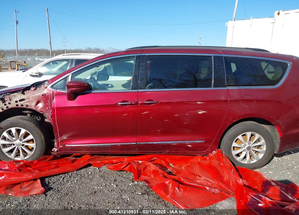 2017 CHRYSLER PACIFICA VIN: 2C4RC1BG6HR688070