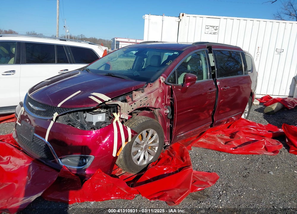 2017 CHRYSLER PACIFICA VIN: 2C4RC1BG6HR688070