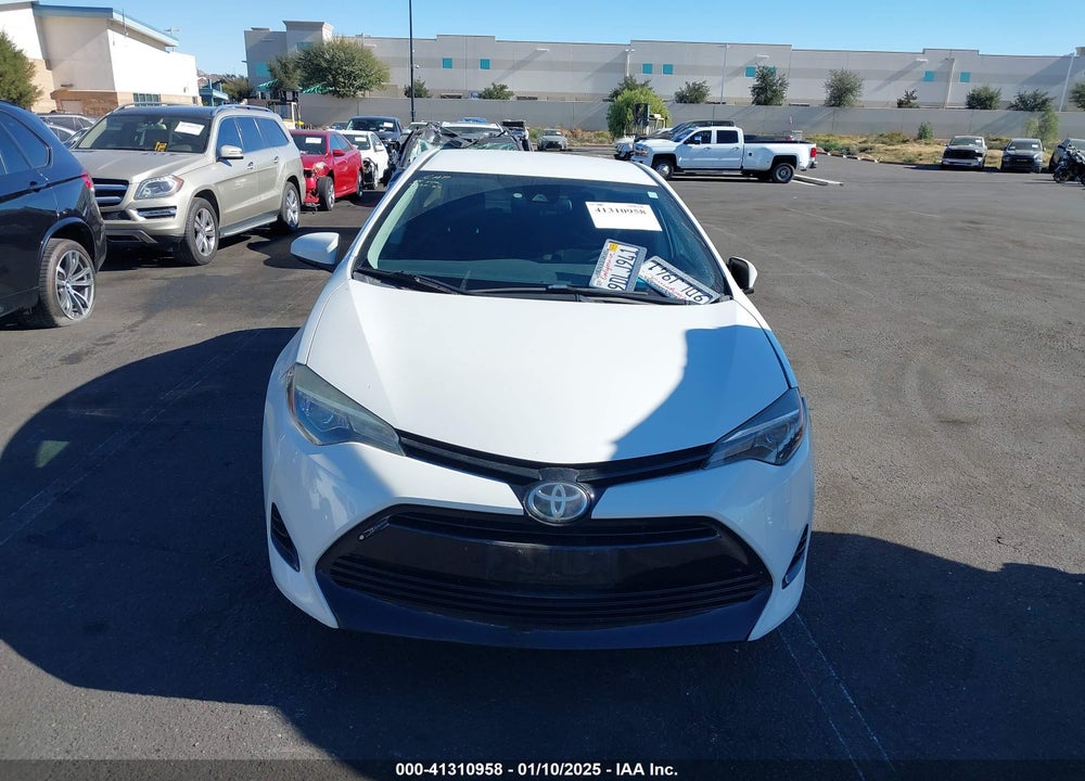 2017 TOYOTA COROLLA LE VIN: 5YFBURHE1HP692823