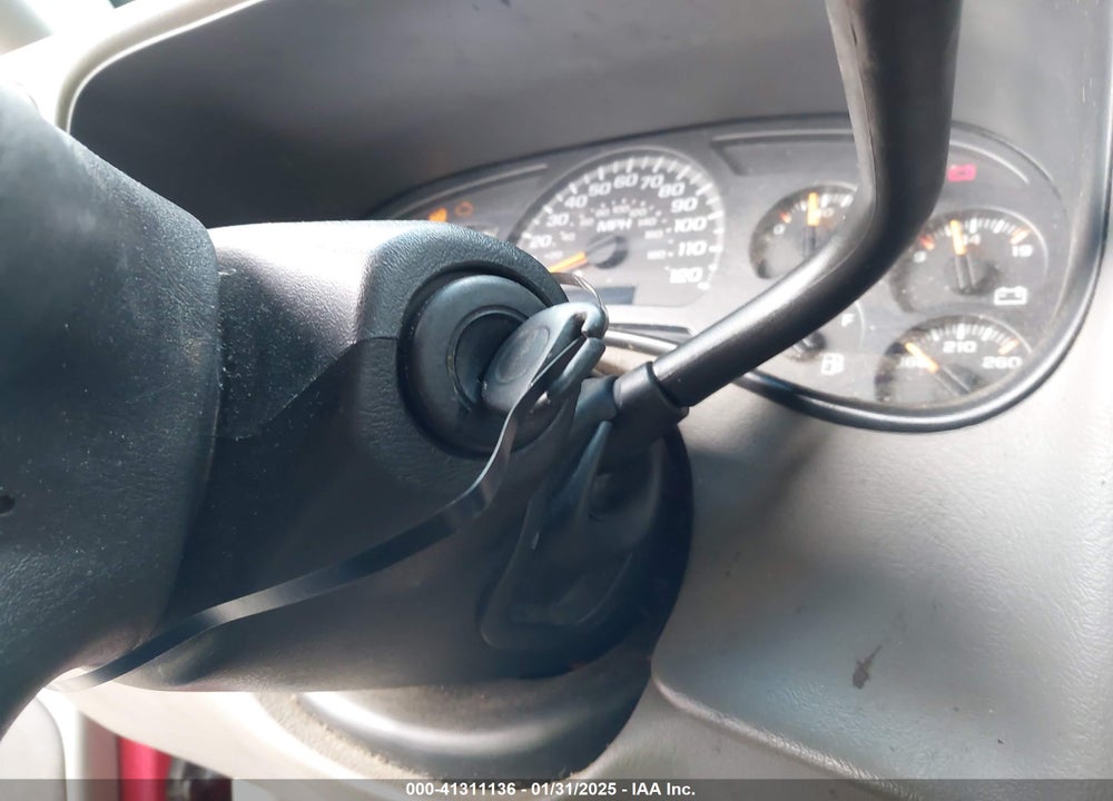 2005 GMC SIERRA 1500 SLE VIN: 2GTEK13T451108046